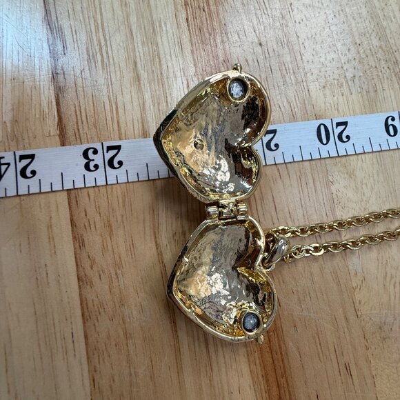 Juicy Couture Gold Heart Locket Necklace With Crown & Rhinestones 18" Chain - Picture 10 of 11